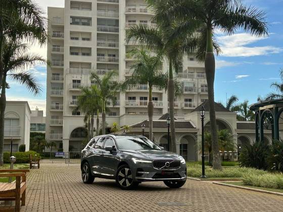 VOLVO XC60 2.0 T8 RECHARGE PLUS AWD GEARTRONIC